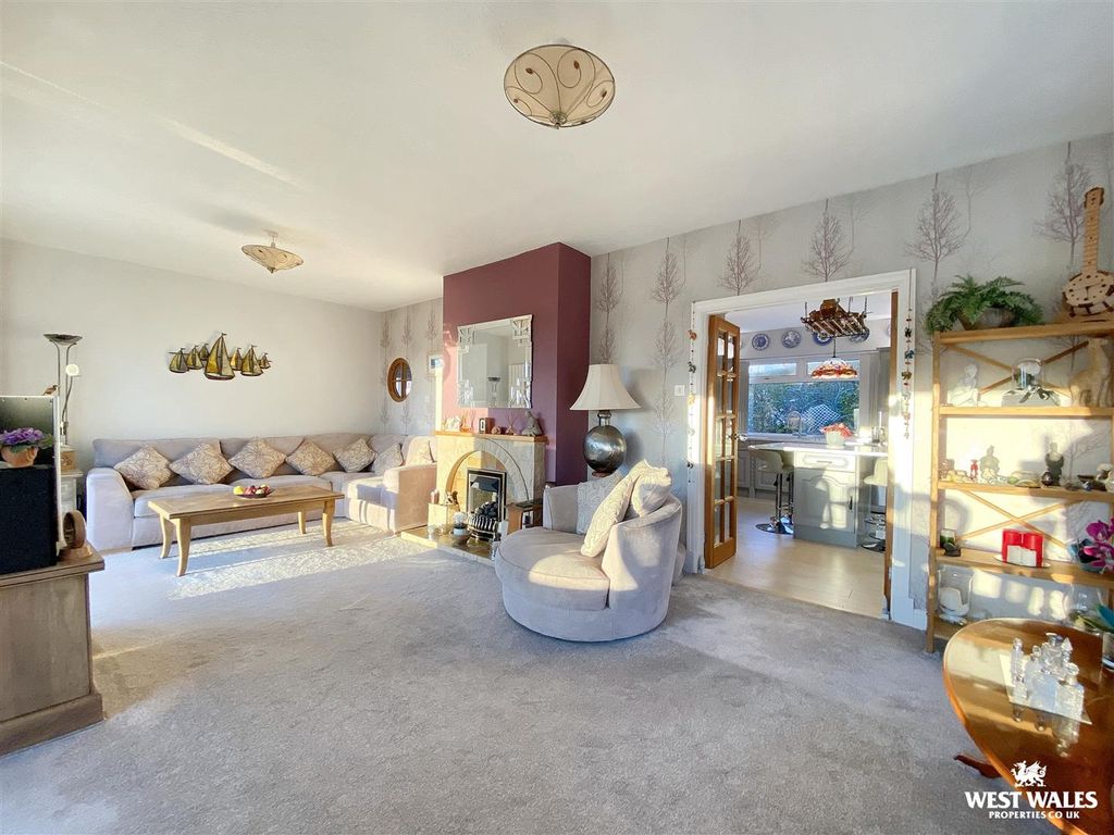 Property photo 3 of 42 Img_3910.Jpg