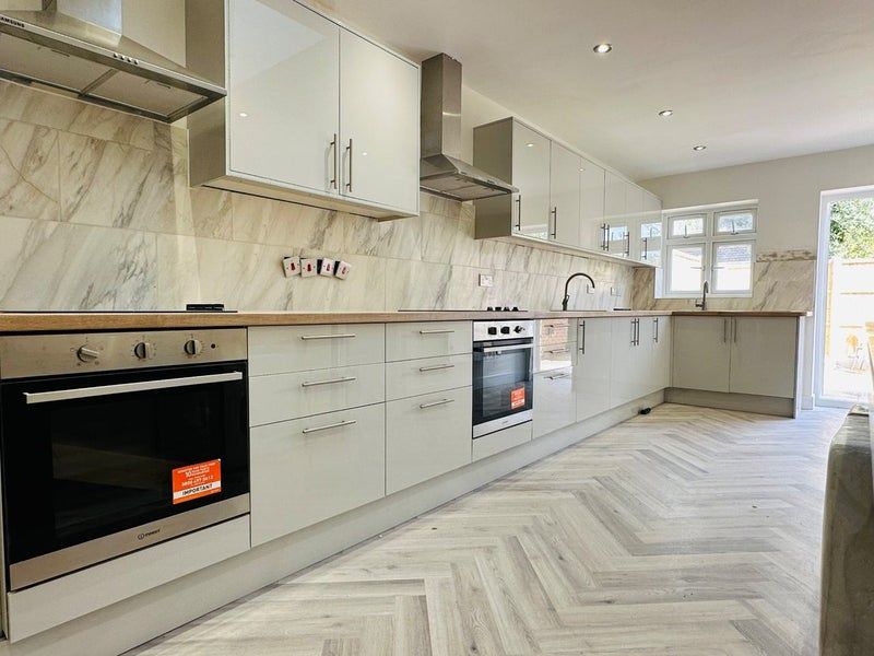 Property photo 3 of 3 Kitchen