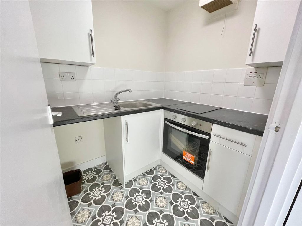 Property photo 2 of 5 Quartercroft Kitchen.Jpg