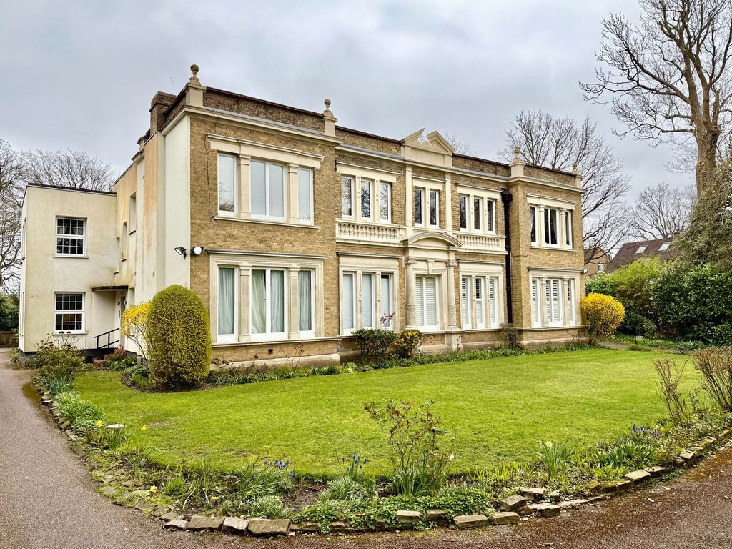 Property photo 1 of 11