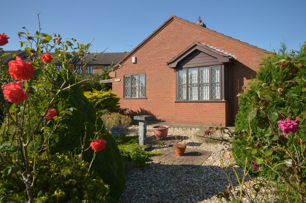 Property photo 2 of 16