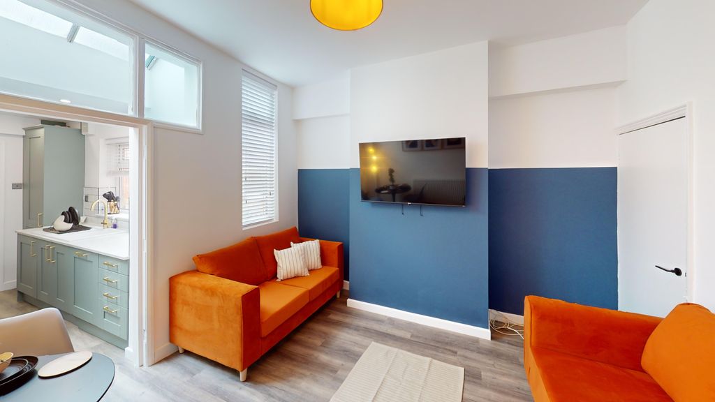 Property photo 2 of 14 Living Room