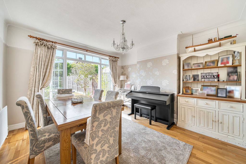 Property photo 3 of 22 1320537-6-686d4A5...