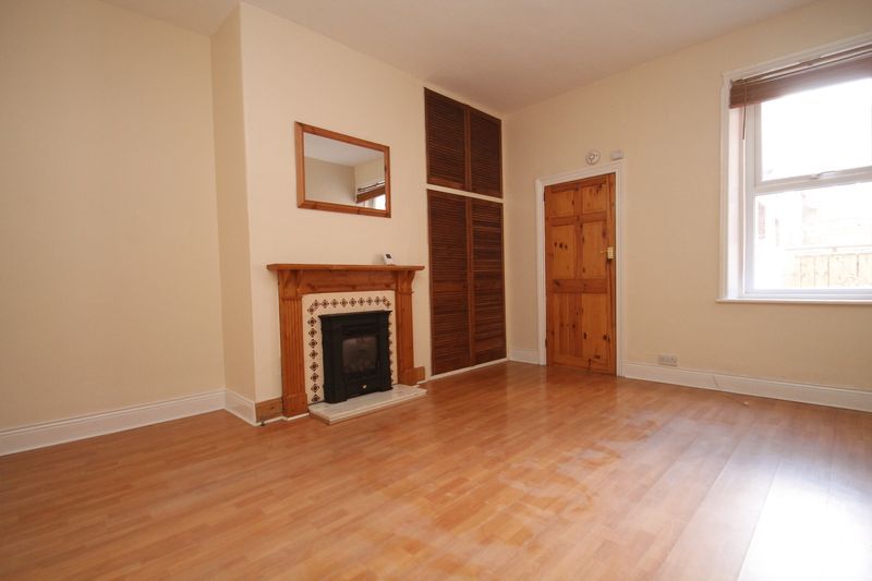Property photo 3 of 11 Photo 9