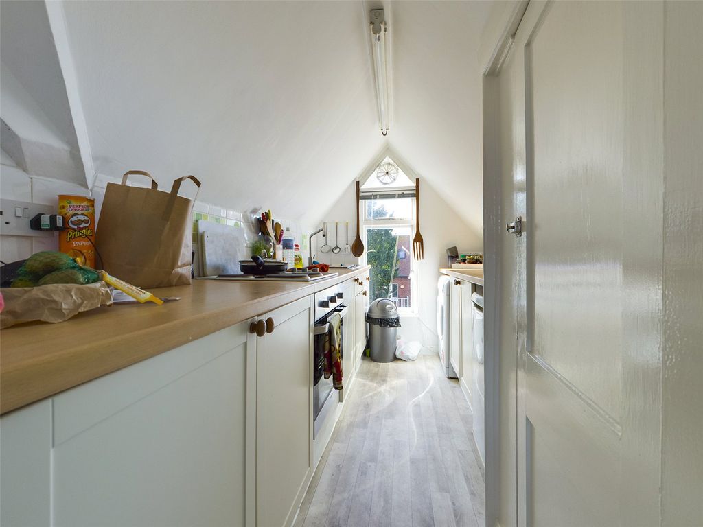 Property photo 2 of 5 Kitchen