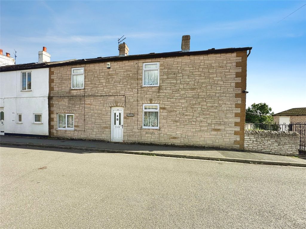 Property photo 2 of 23 Picture No. 18