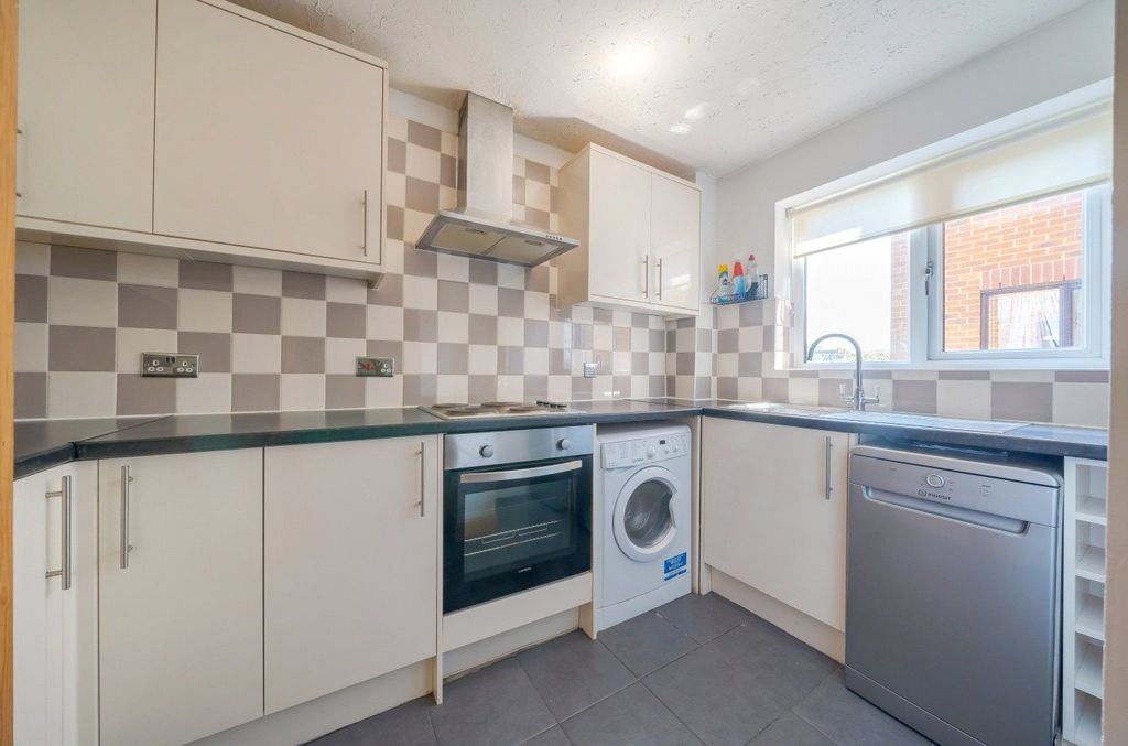 Property photo 3 of 9 Picture No. 05