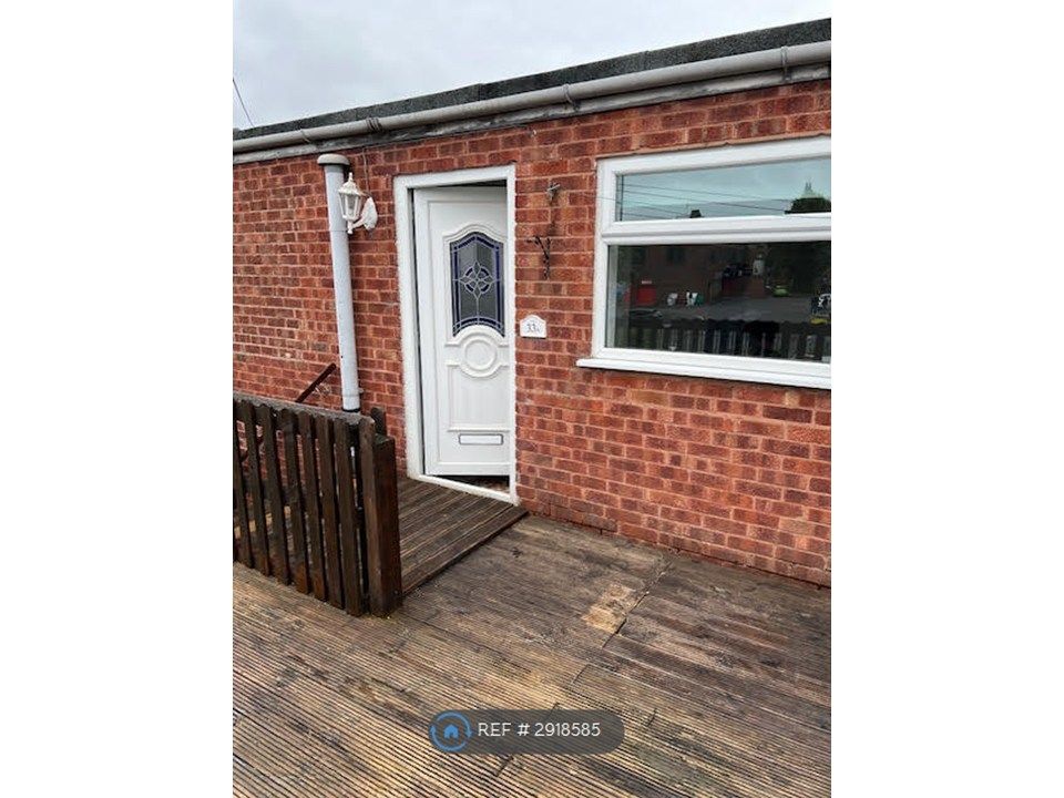 Property photo 1 of 6 Entrance