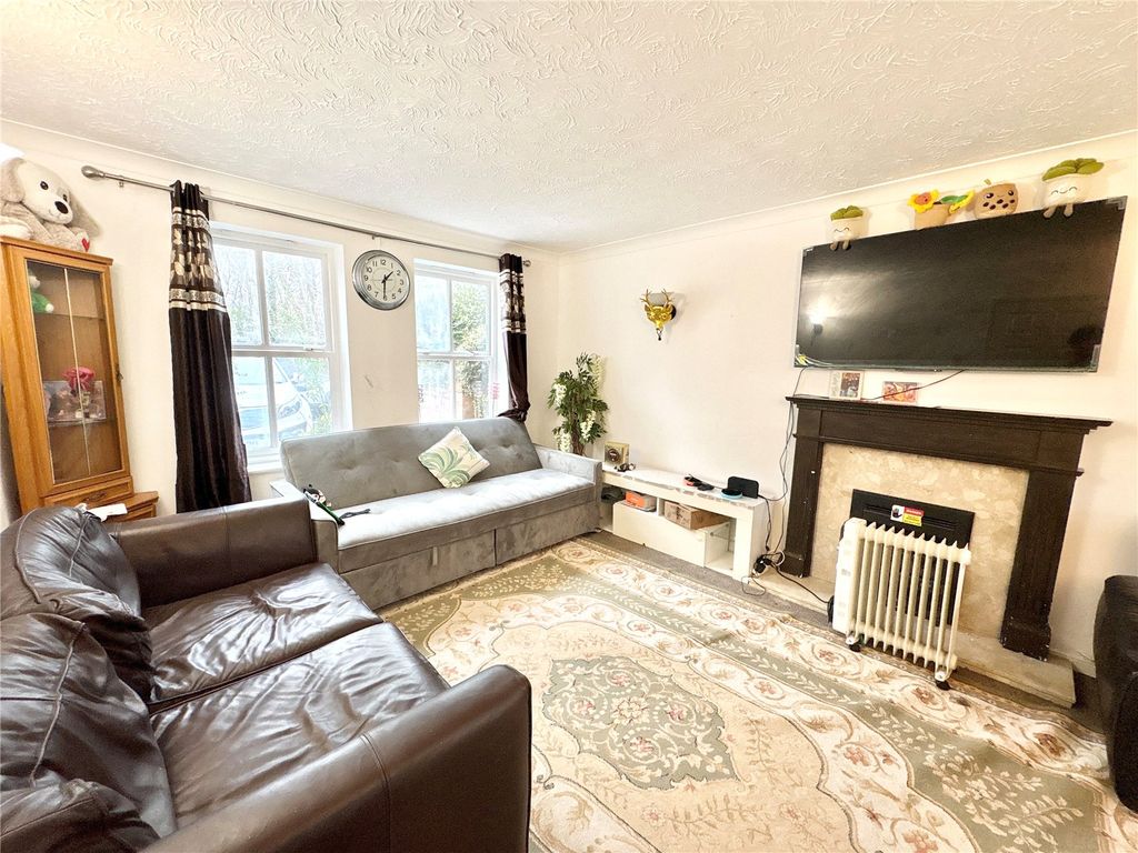 Property photo 2 of 10 Picture No. 06