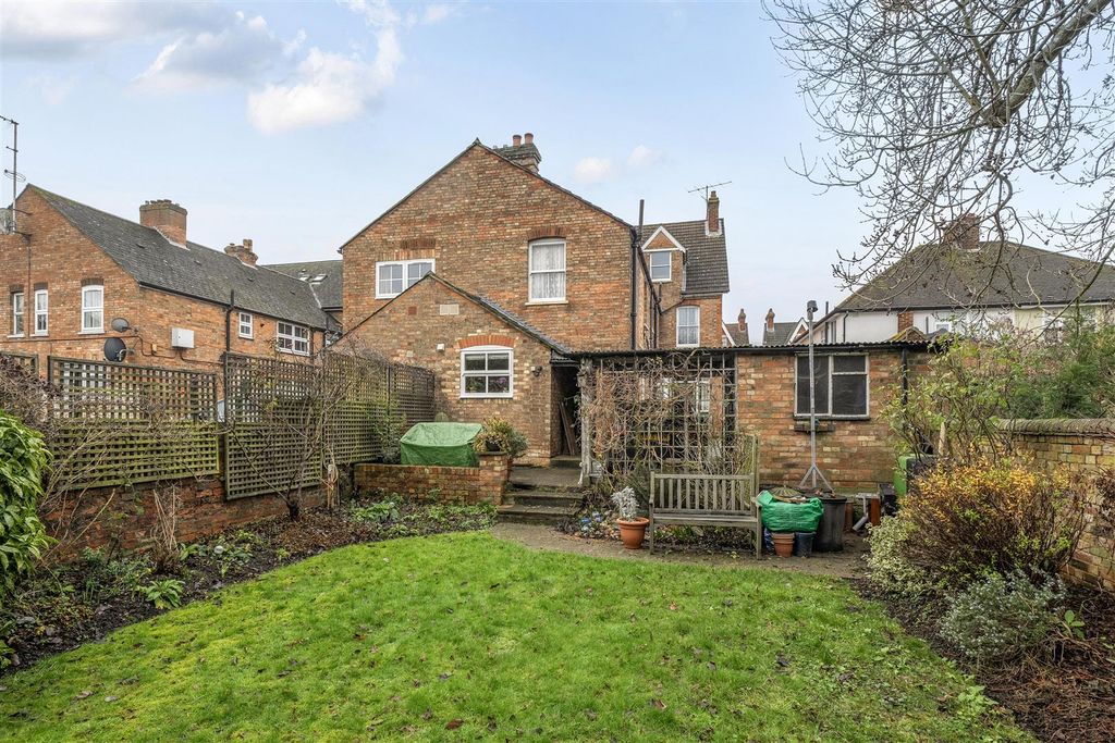 Additional image 20 of 6 bed semi-detached house for saleSt. Augustines Road, Bedford MK40