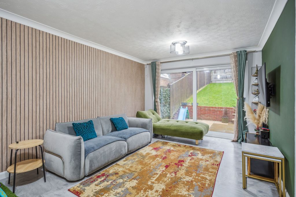 Property photo 2 of 15