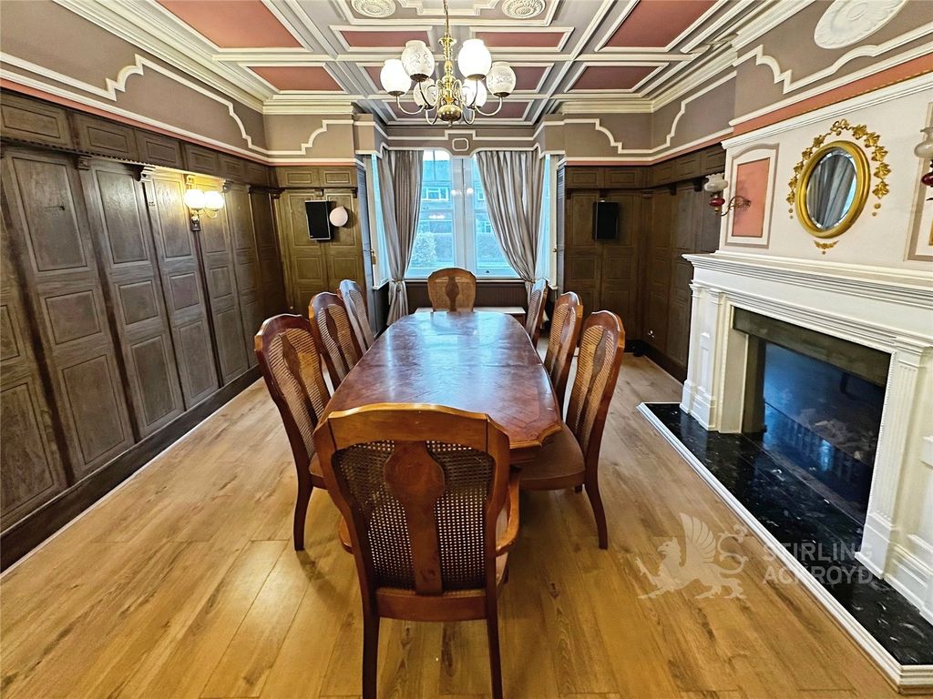 Property photo 3 of 16 Dining Room