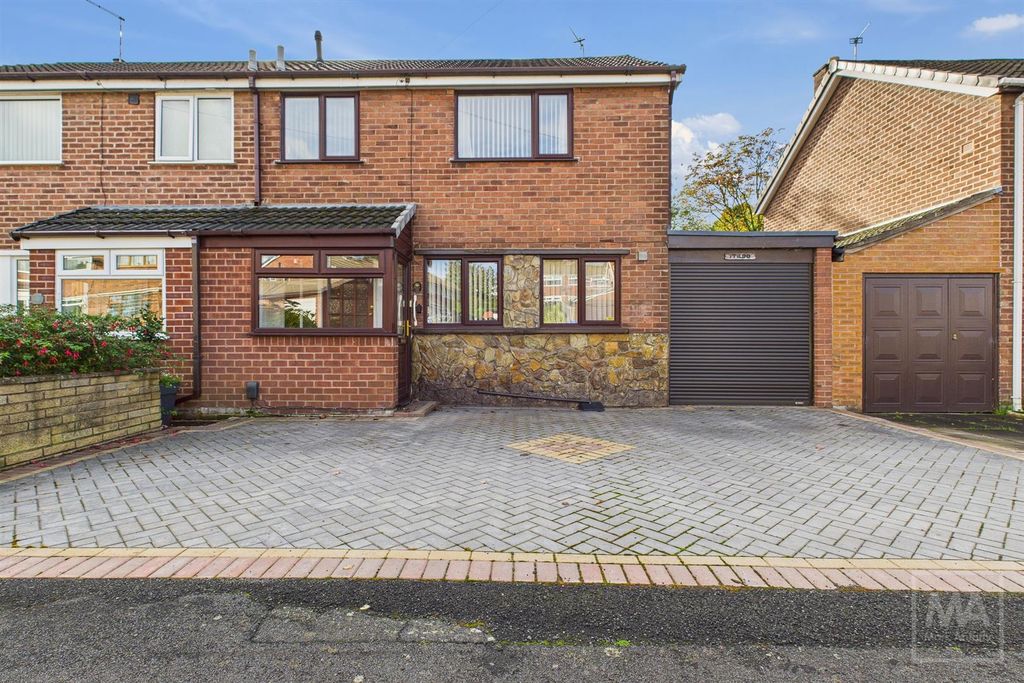 Property photo 1 of 16 Front External