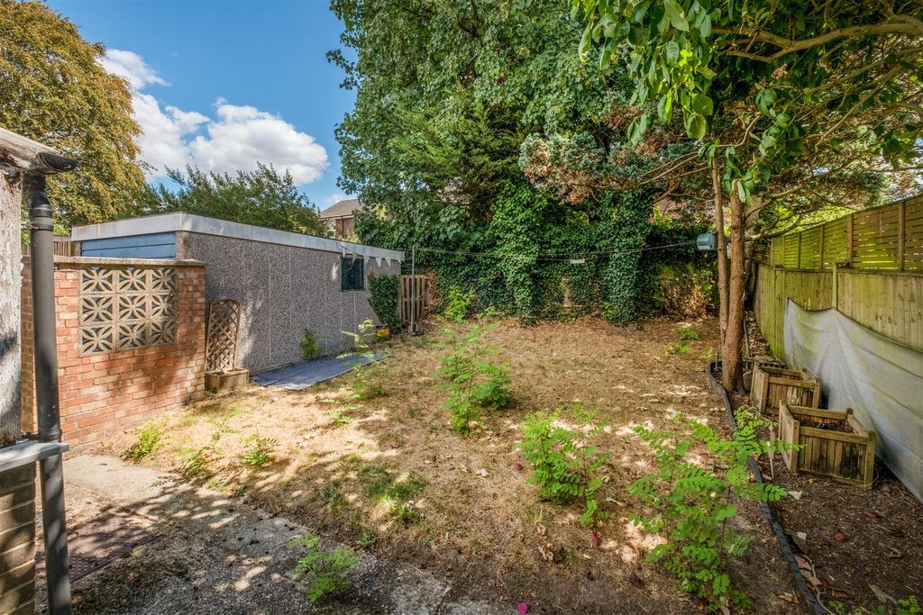 Property photo 2 of 16 4 Grand Avenue-16.Jpg
