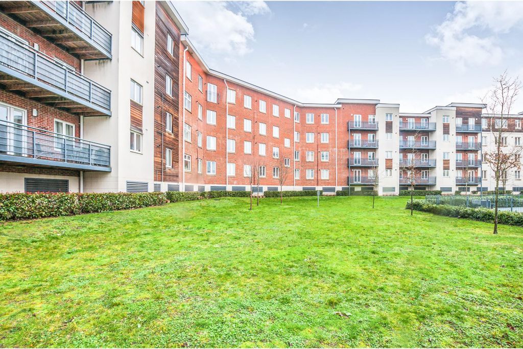 Property photo 2 of 10 Garden