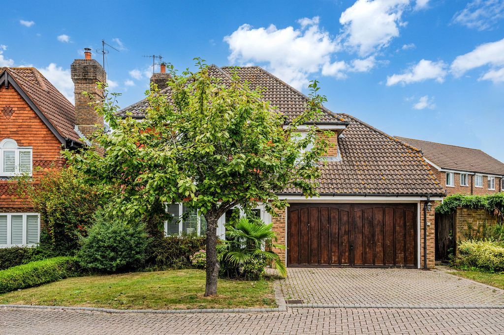 Additional image 8 of 4 bed detached house for saleLincolns Mead, Lingfield RH7