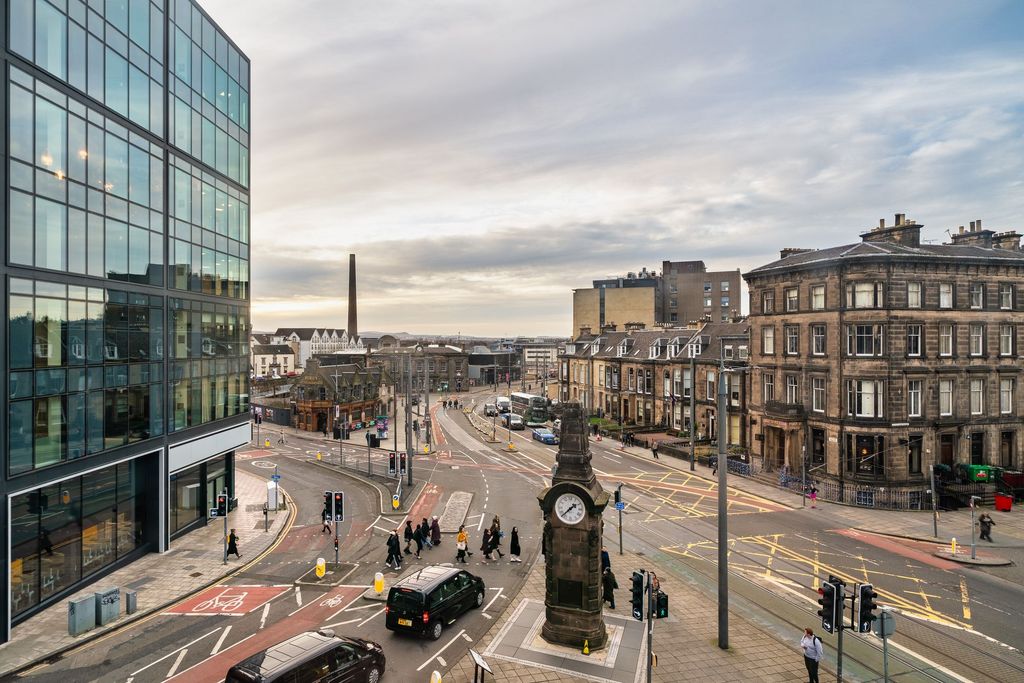 Property photo 2 of 31 Outlook