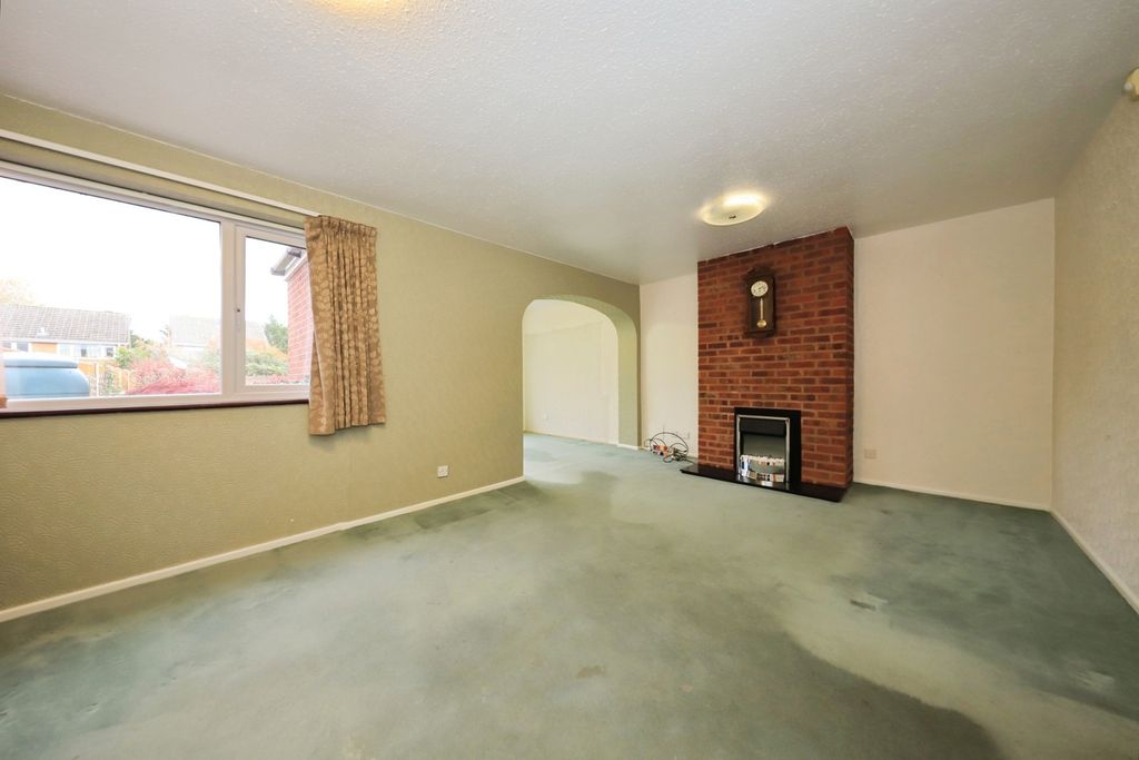 Property photo 2 of 16 Photo