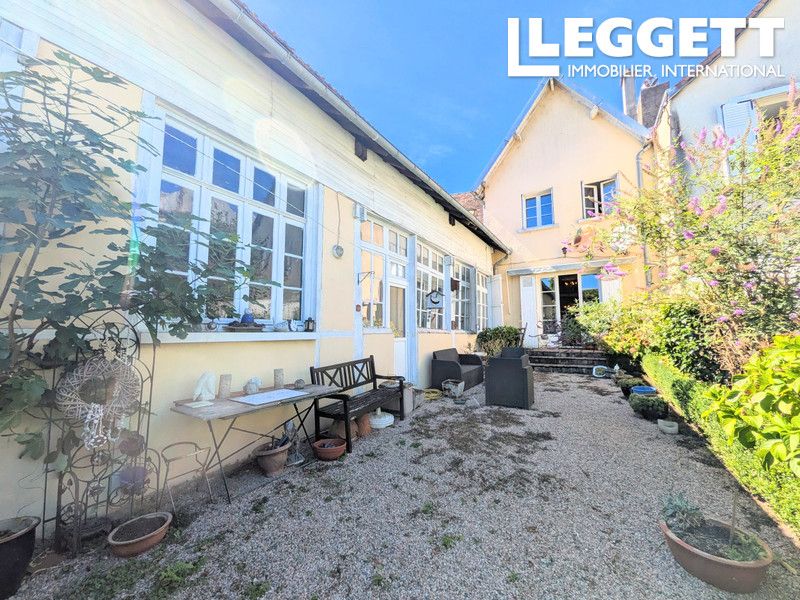 Property photo 2 of 10