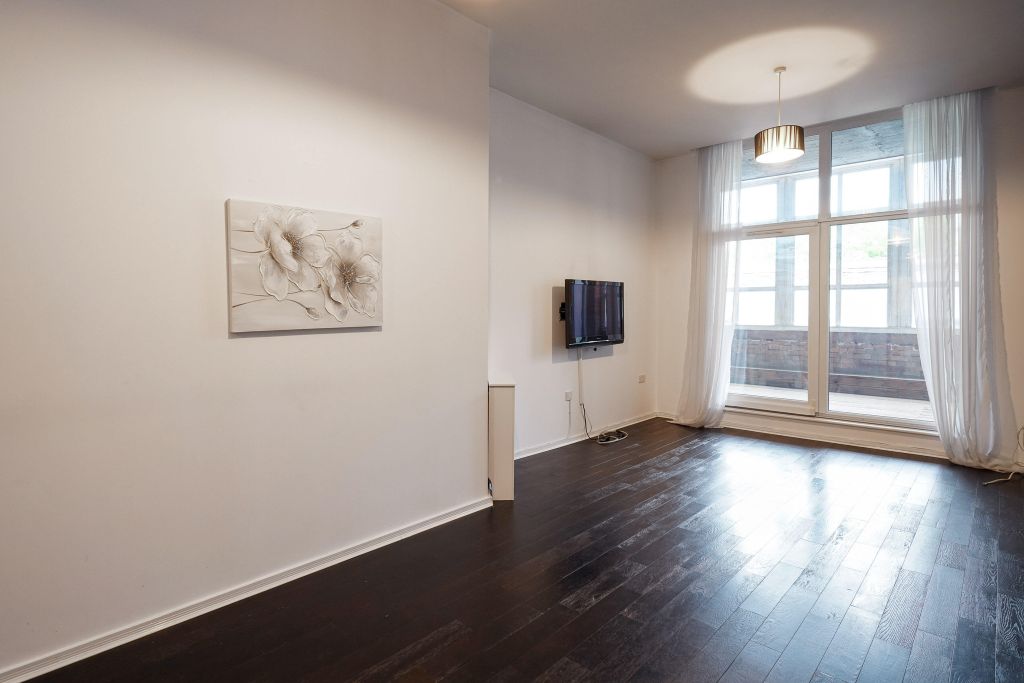 Property photo 2 of 12 Photo