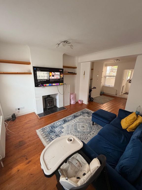 Property photo 2 of 18