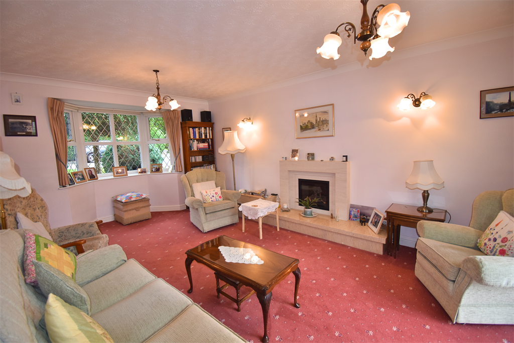 Property photo 2 of 22 Sitting Room