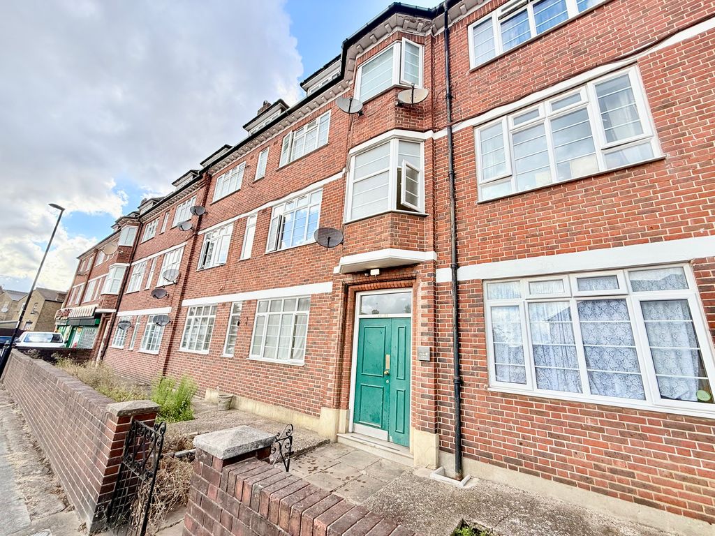 Property photo 1 of 6