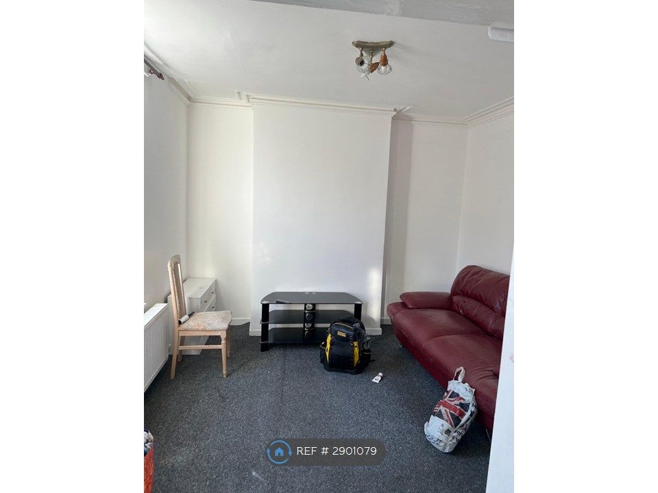 Property photo 2 of 3