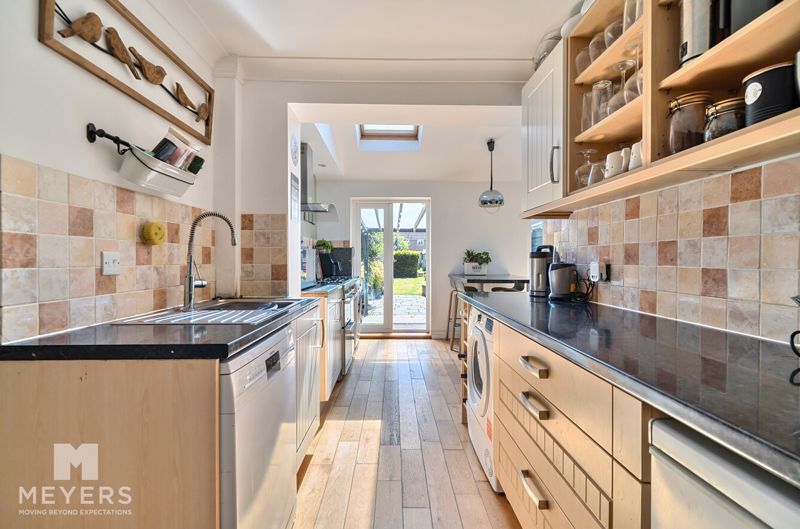 Property photo 3 of 12 Photo 22