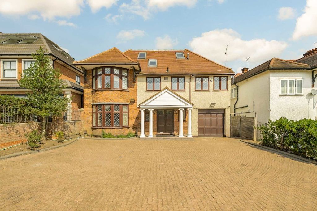 Property photo 1 of 10