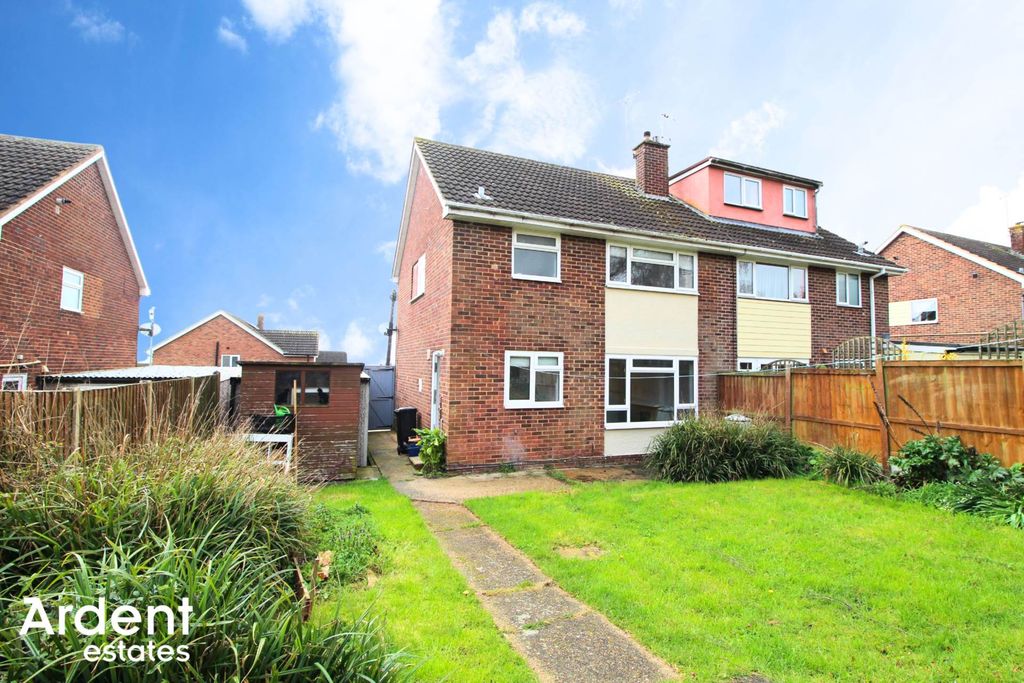 Property photo 2 of 9