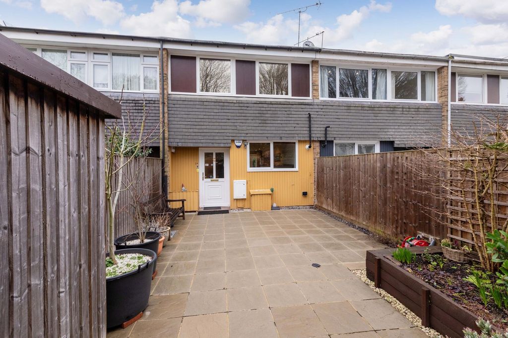 Property photo 2 of 19