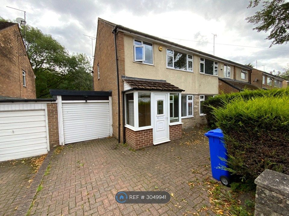 Property photo 2 of 27