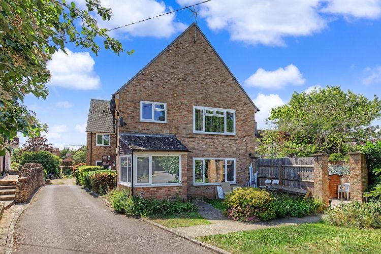 Property photo 1 of 9 329797