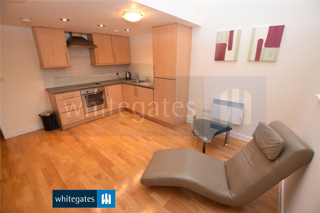 Property photo 3 of 8 Picture No. 18
