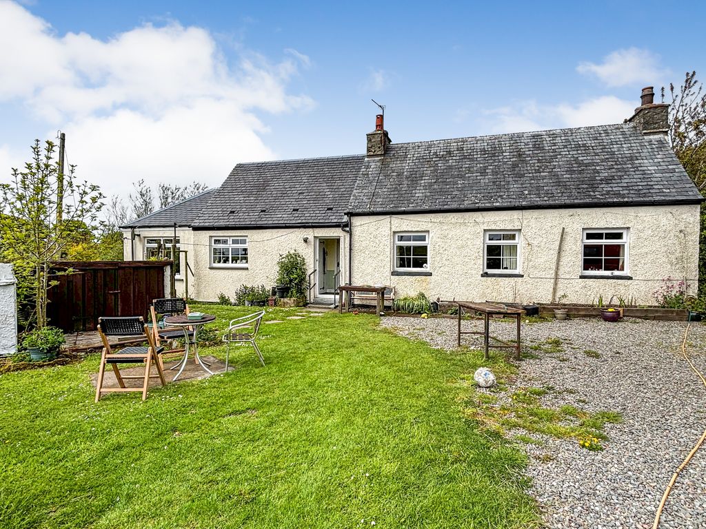Property photo 2 of 13