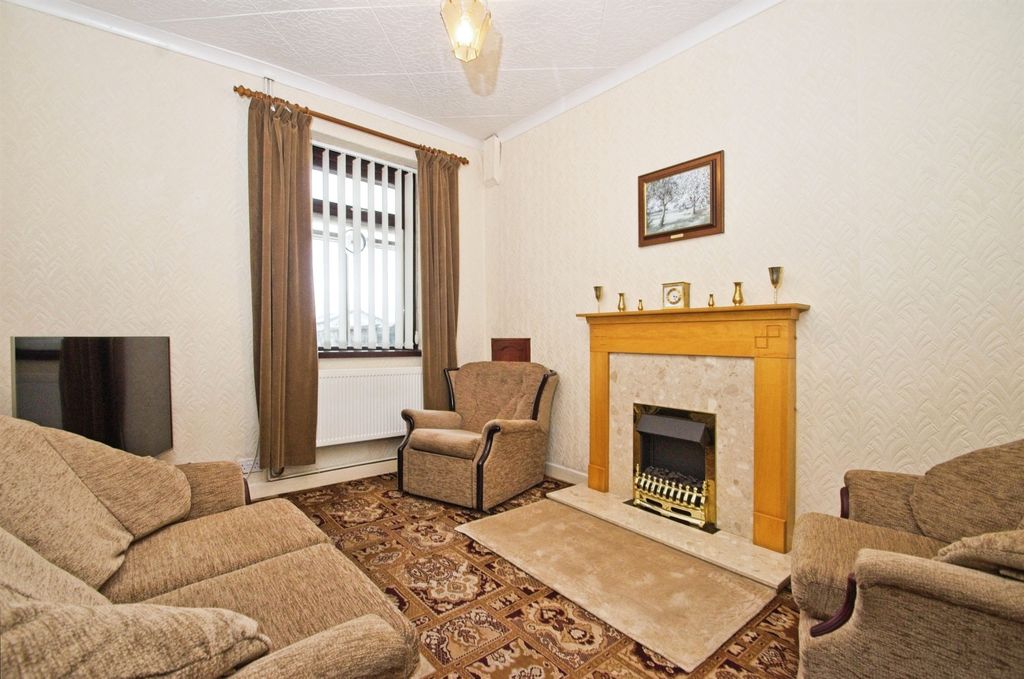 Property photo 3 of 16