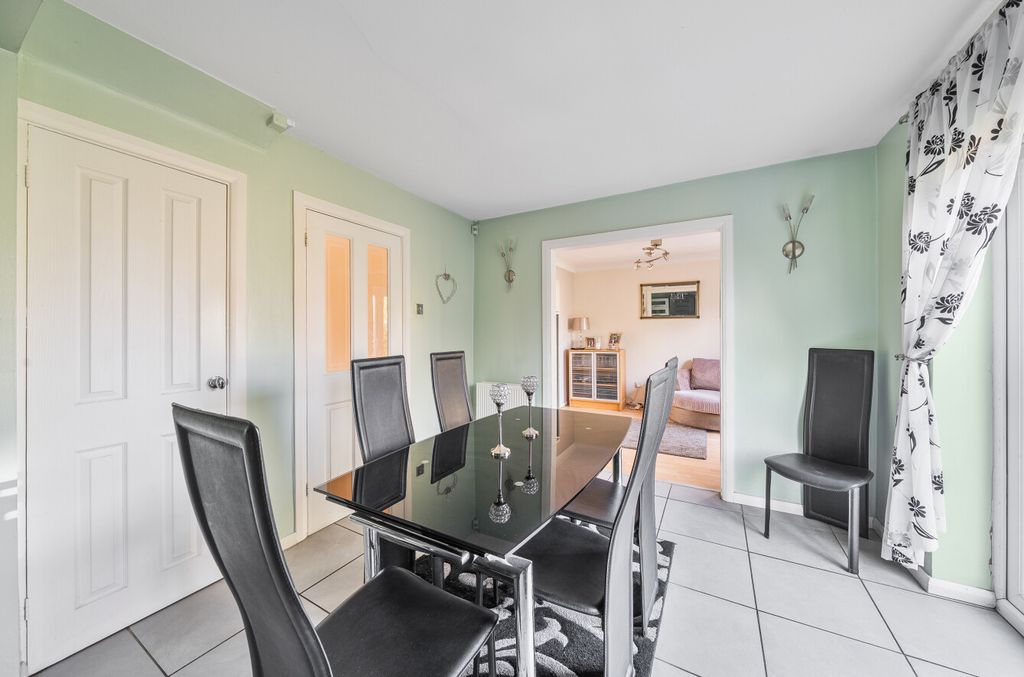 Property photo 3 of 16 1429500-16-69B941...