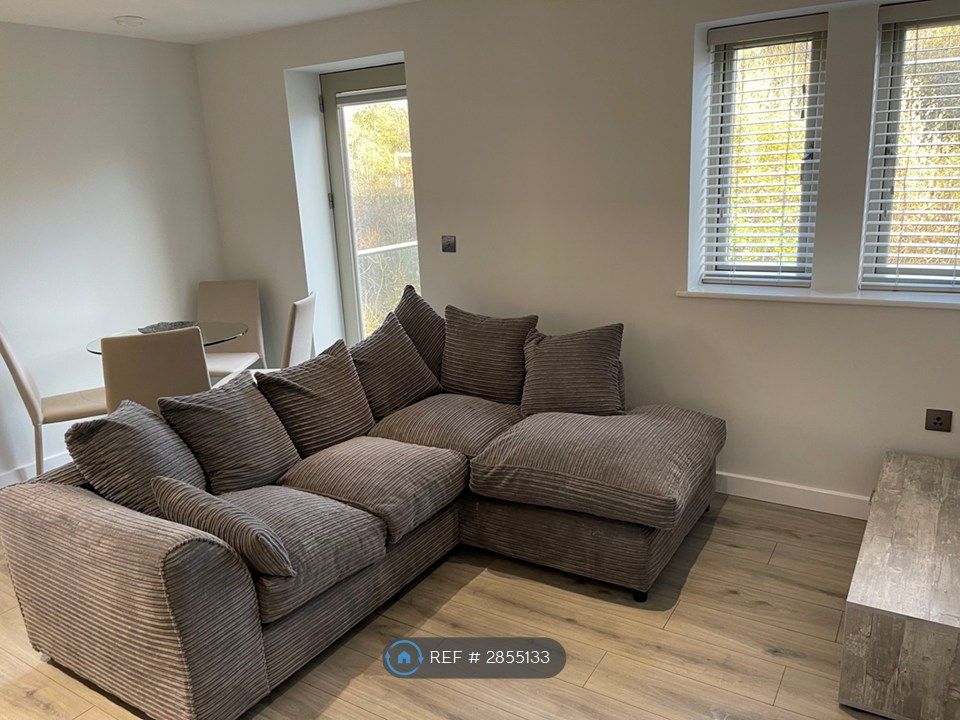 Property photo 3 of 24