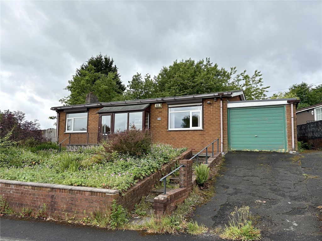 Property photo 1 of 11 Front External