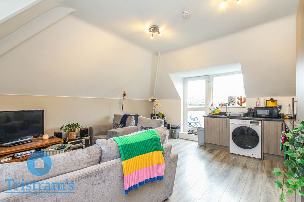 Property photo 1 of 18 Img_10630_5_Original