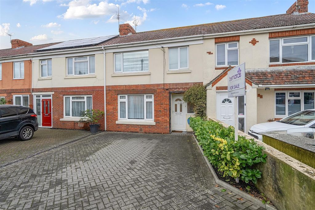 Property photo 1 of 21 Front