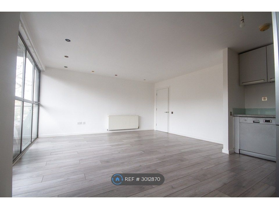 Property photo 2 of 16 Lounge Room