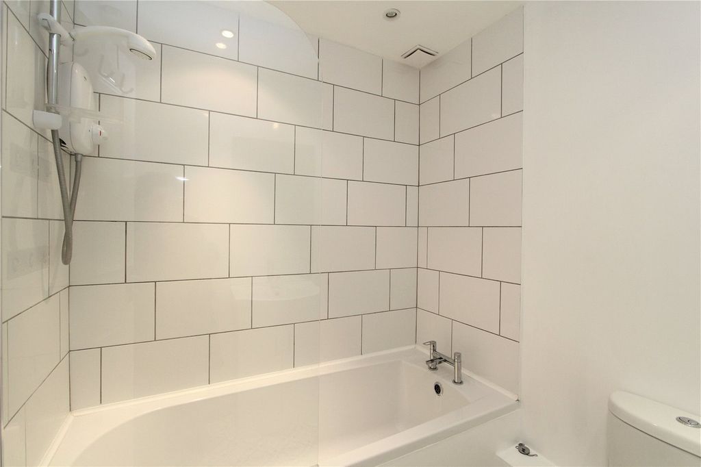 Property photo 3 of 6 Picture No. 08