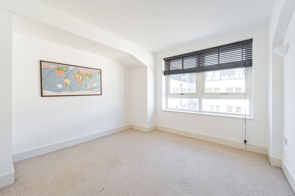 Property photo 3 of 22