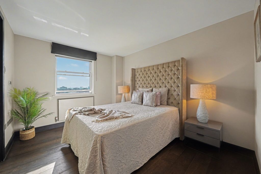 Property photo 3 of 15 Bedroom