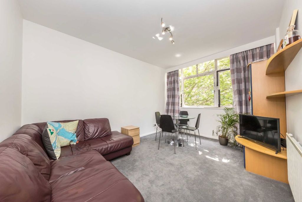 Property photo 2 of 5