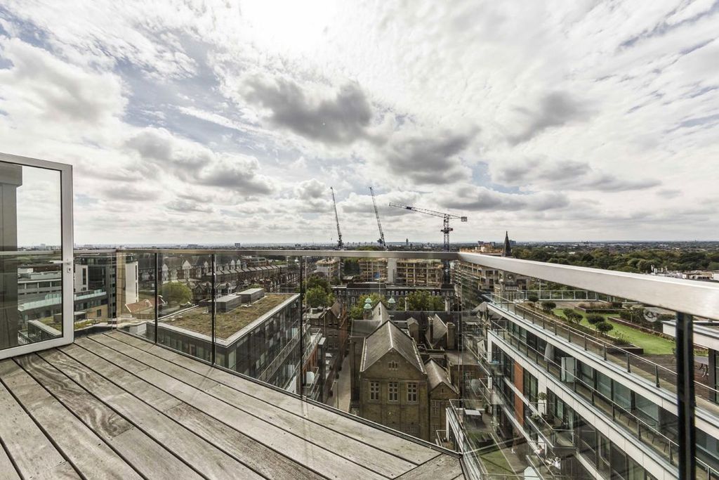 Property photo 2 of 12