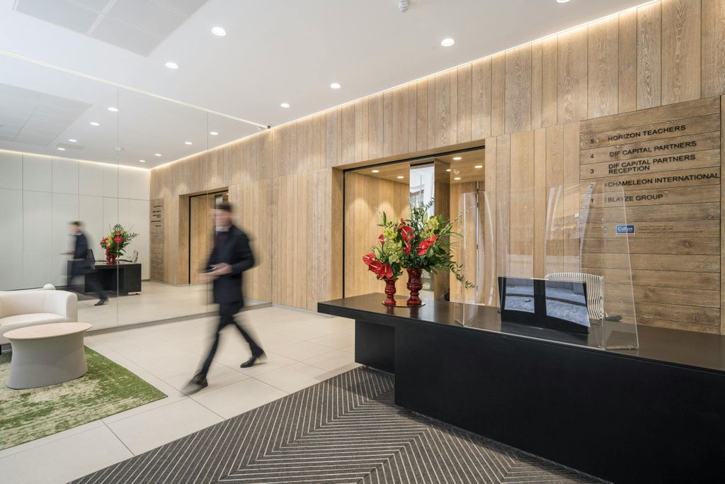 Property photo 1 of 5 Building Reception