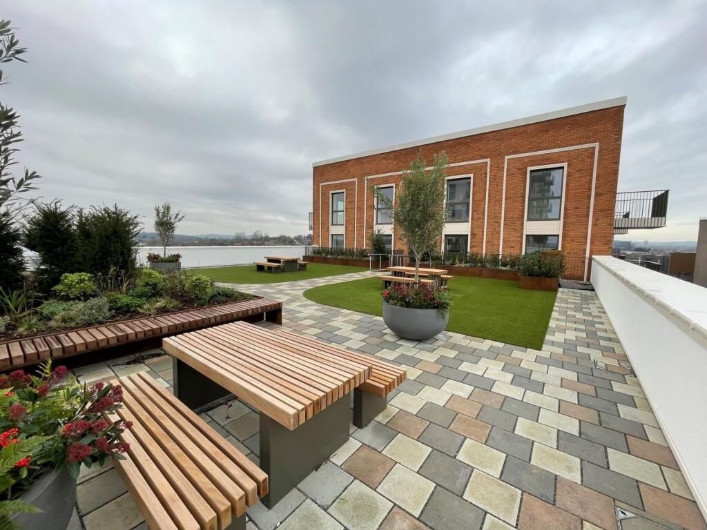 Property photo 3 of 4